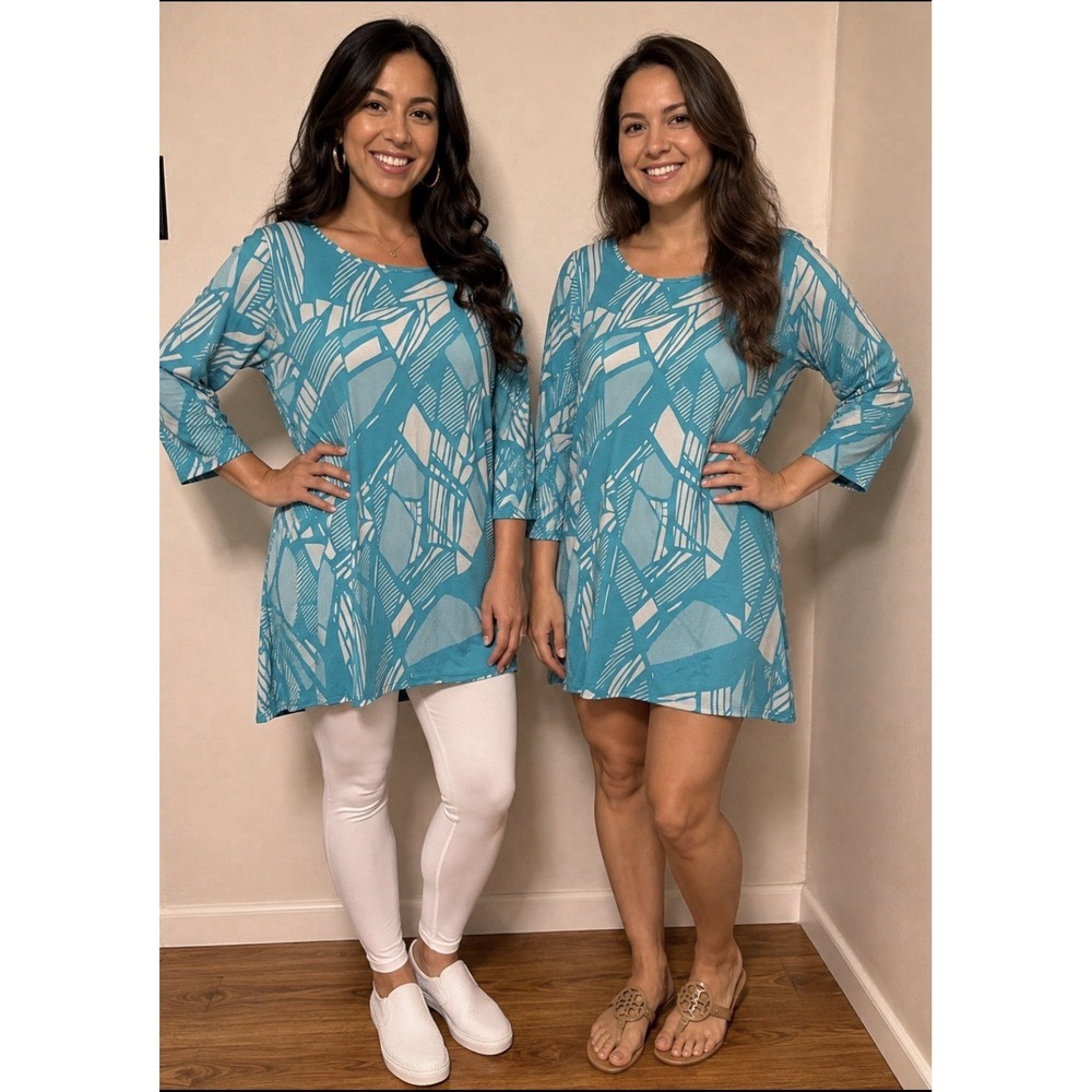 Susan Graver Turquoise/White Crew Neck Knee Length Dress Size‎ L Knit Minimalist